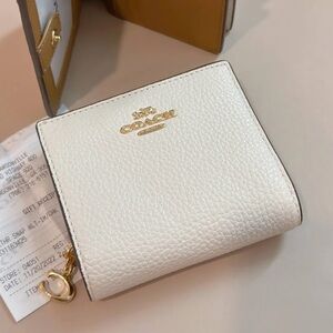 COACH SNAP CREAM LEATHER WALLET